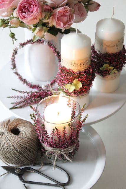 Detalle velas decoradas con lavanda