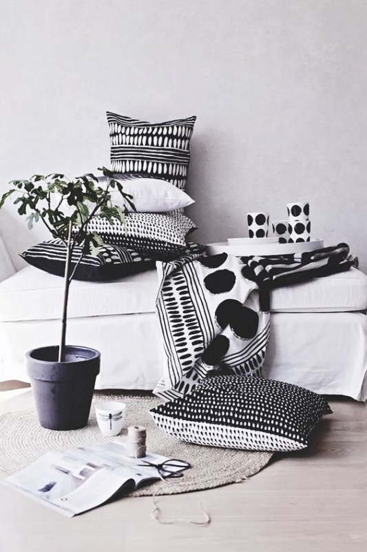 Detalles textiles en blanco y negro