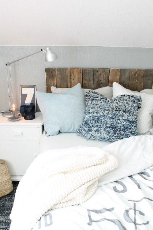 Renovar un dormitorio con presupuesto mini - cabecero con palets de madera