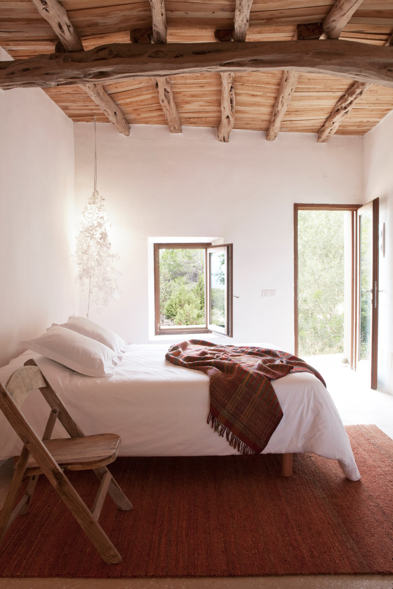 casa-de-verano-Ibiza-decoración-rústica-natural-dormitorio-05