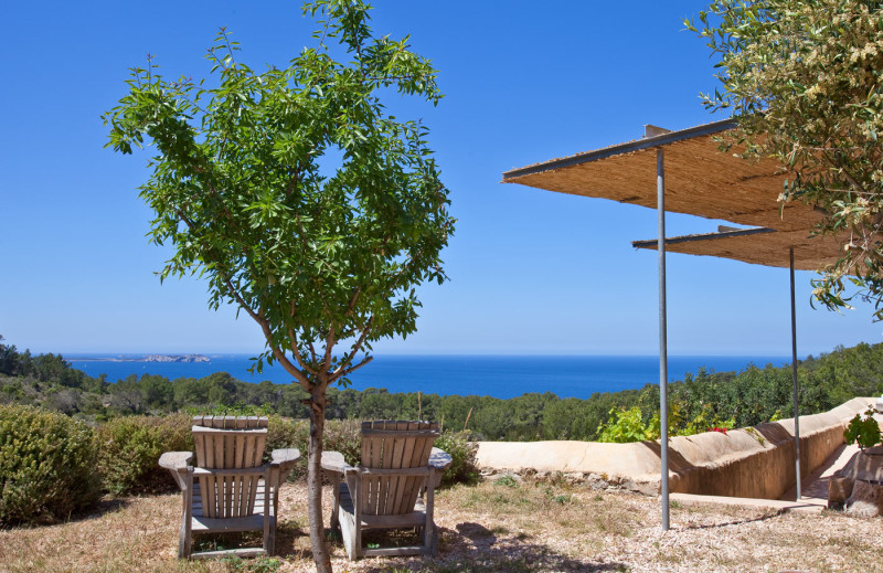 casa-de-verano-Ibiza-decoración-rústica-natural-exterior-11